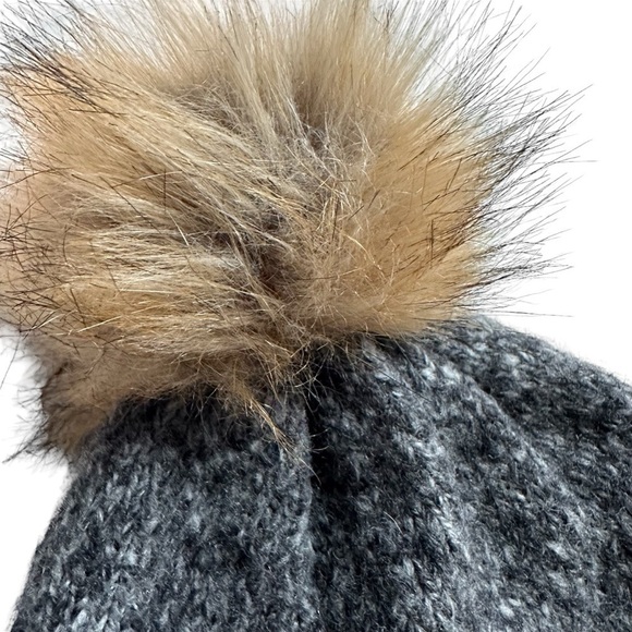 Bula Gray Chunky Wool Blend Knit Hat with Pom - Picture 2 of 10